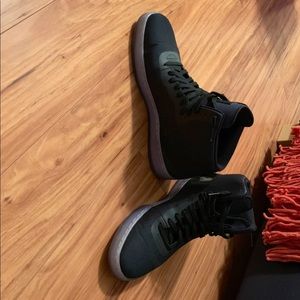 Men’s Hightop Nike Shoes